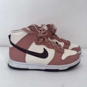 Nike High-Top Sneakers in Mauve and White